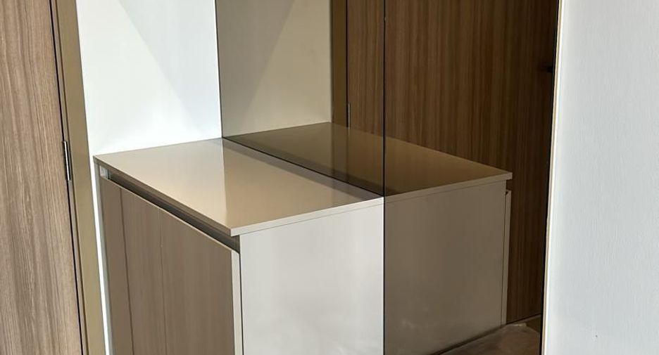 For rent 1 bed condo in Thon Buri, Bangkok