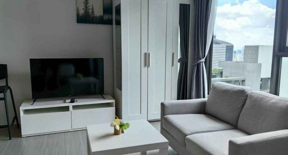 For rent studio condo in Huai Khwang, Bangkok