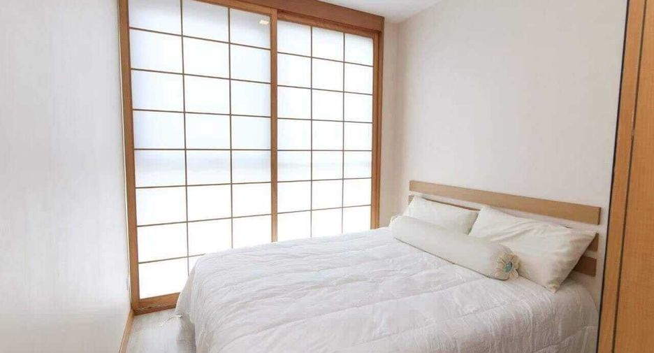 For rent 2 bedrooms condo in Phra Khanong, Bangkok