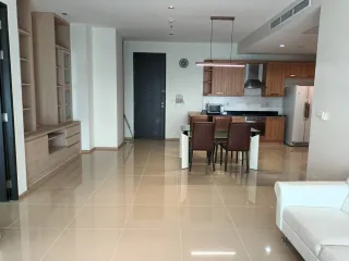 À louer 2 chambres condo à Khlong Toei, Bangkok