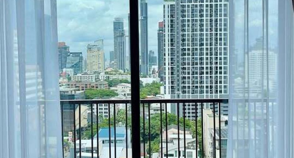 For rent 1 bed condo in Khlong Toei, Bangkok