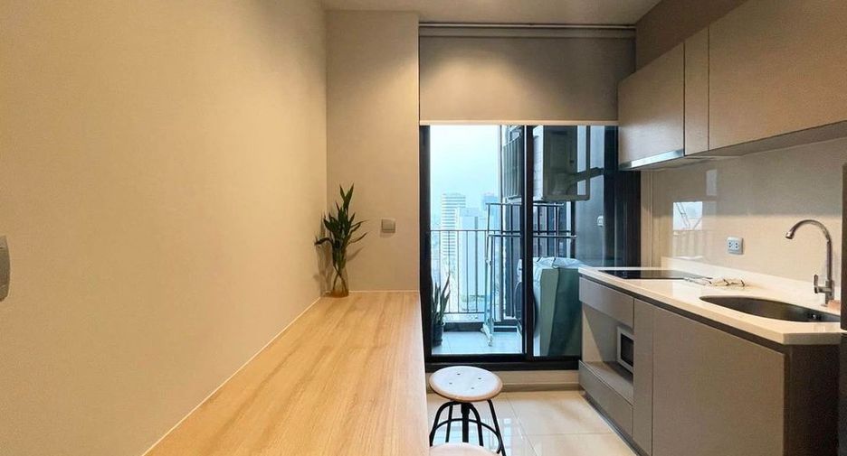For rent 1 bed condo in Huai Khwang, Bangkok