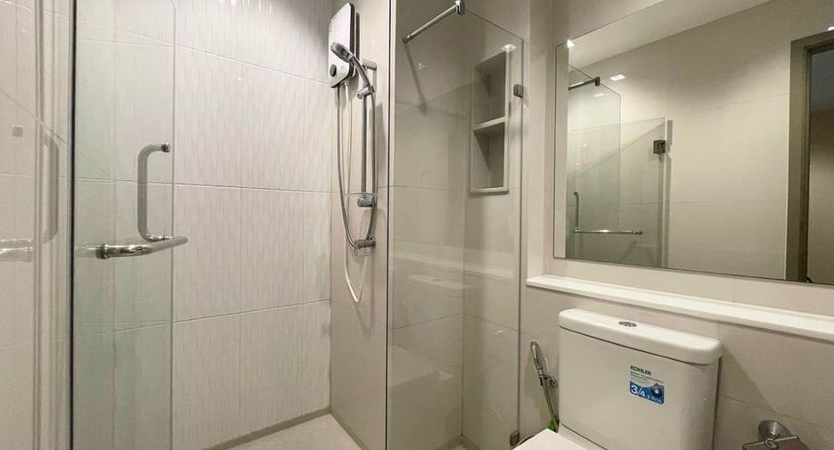 For rent 1 bed condo in Huai Khwang, Bangkok