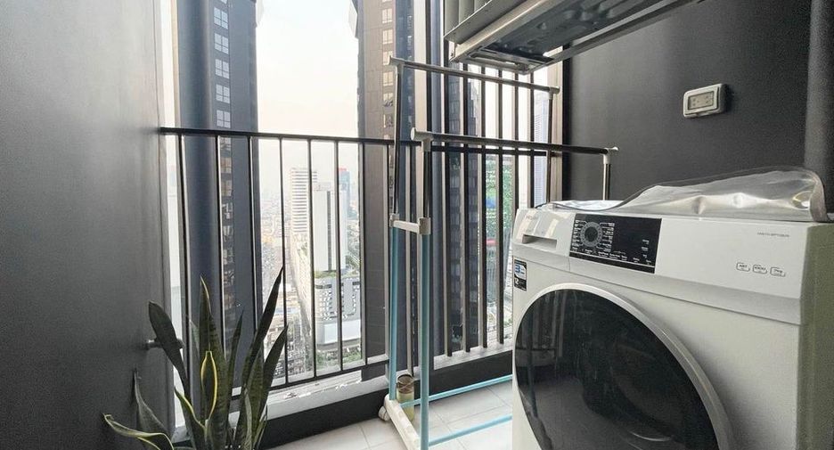 For rent 1 bed condo in Huai Khwang, Bangkok