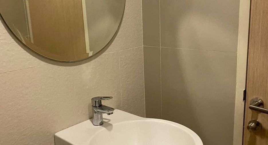 For sale 1 bed condo in Huai Khwang, Bangkok