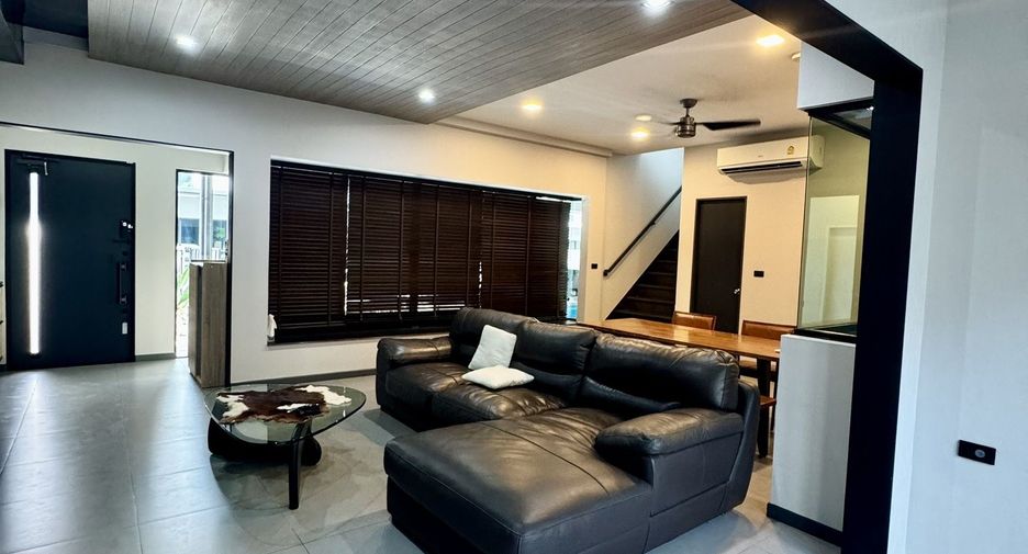 Casa en alquiler de 4 habitaciones en Bang Phli, Samut Prakan
