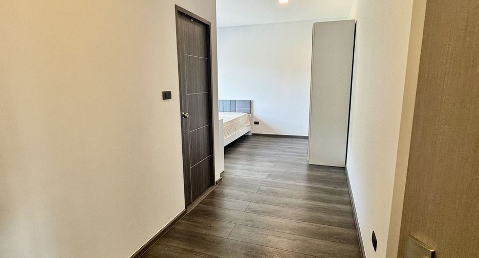 Casa en alquiler de 4 habitaciones en Bang Phli, Samut Prakan