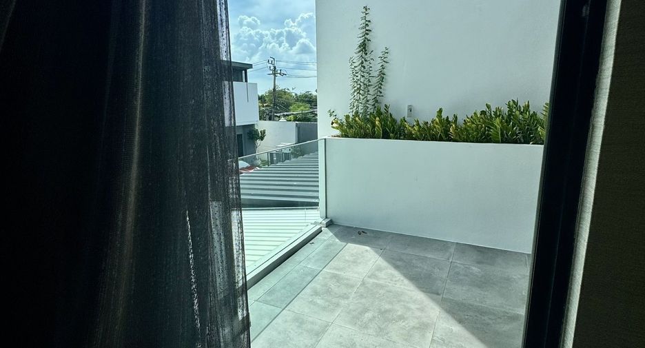 Casa en alquiler de 4 habitaciones en Bang Phli, Samut Prakan
