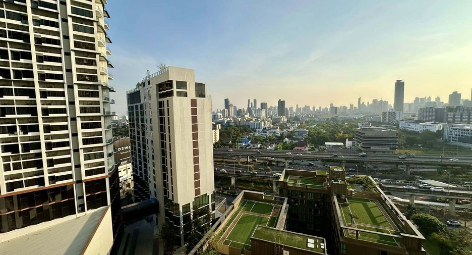 À louer 1 chambre condo à Huai Khwang, Bangkok