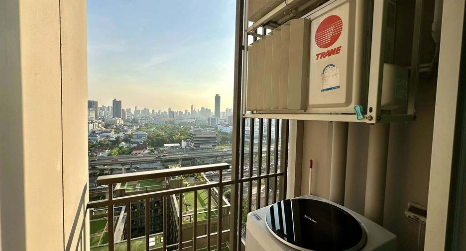 À louer 1 chambre condo à Huai Khwang, Bangkok