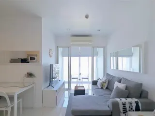 For rent 1 bed condo in Phra Khanong, Bangkok