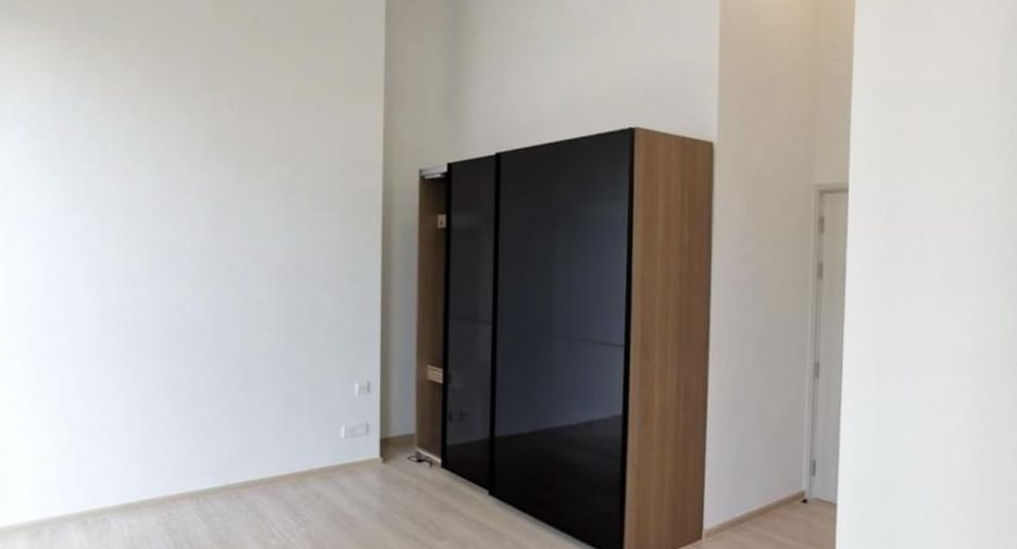 For sale 1 bed condo in Huai Khwang, Bangkok