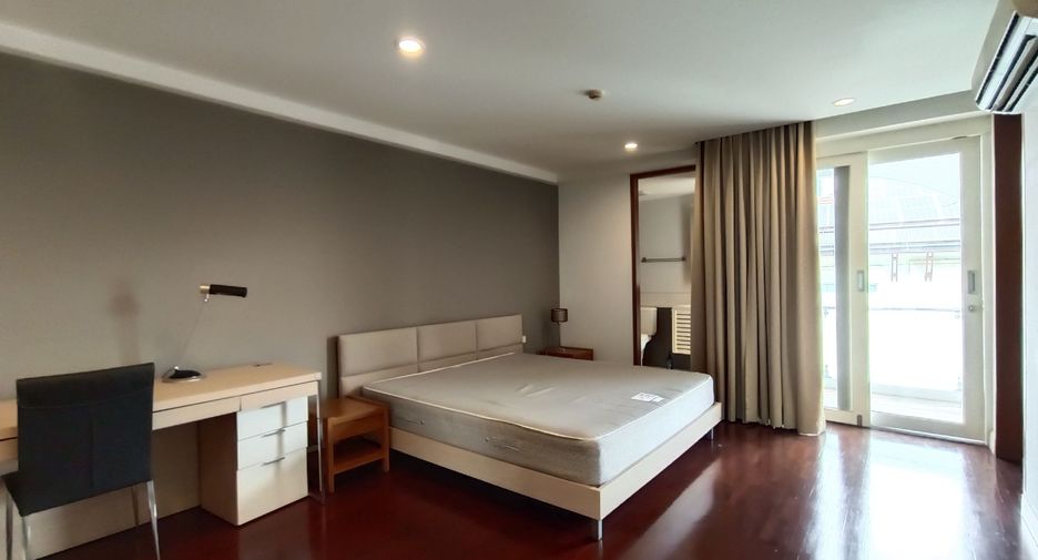 For rent 1 bed apartment in Watthana, Bangkok