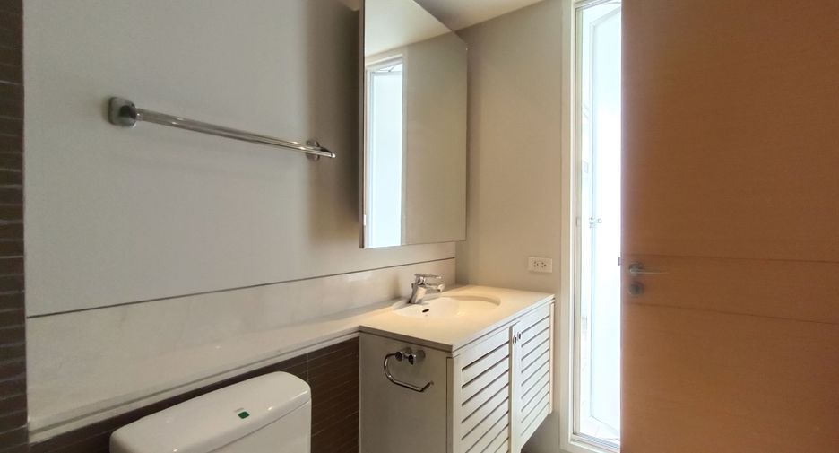 For rent 1 bed apartment in Watthana, Bangkok