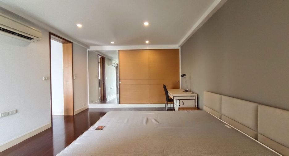 For rent 1 bed apartment in Watthana, Bangkok
