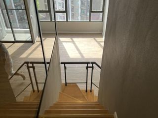À vendre 3 chambres condo à Huai Khwang, Bangkok