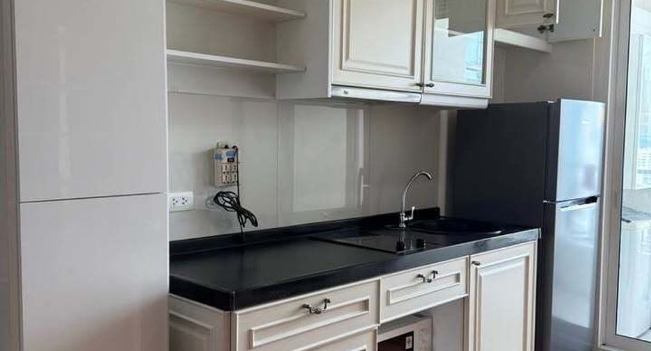 Wohnung zur Miete mit 1 Zimmer in Sathon, Bangkok