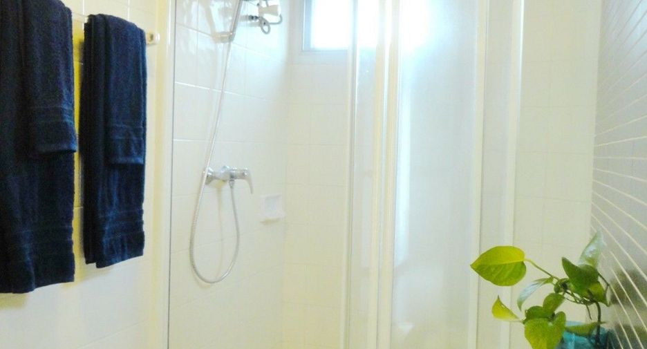 For rent 2 bedrooms apartment in Khlong Toei, Bangkok