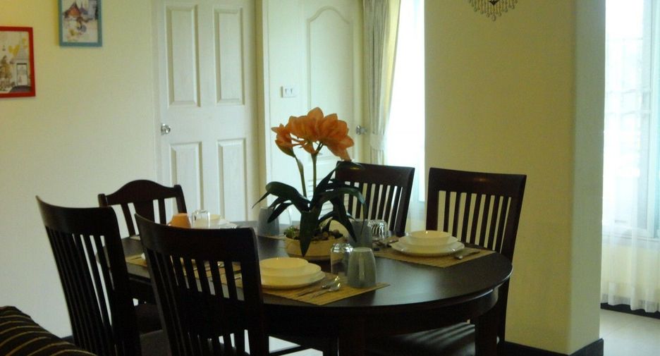 For rent 2 bedrooms apartment in Khlong Toei, Bangkok