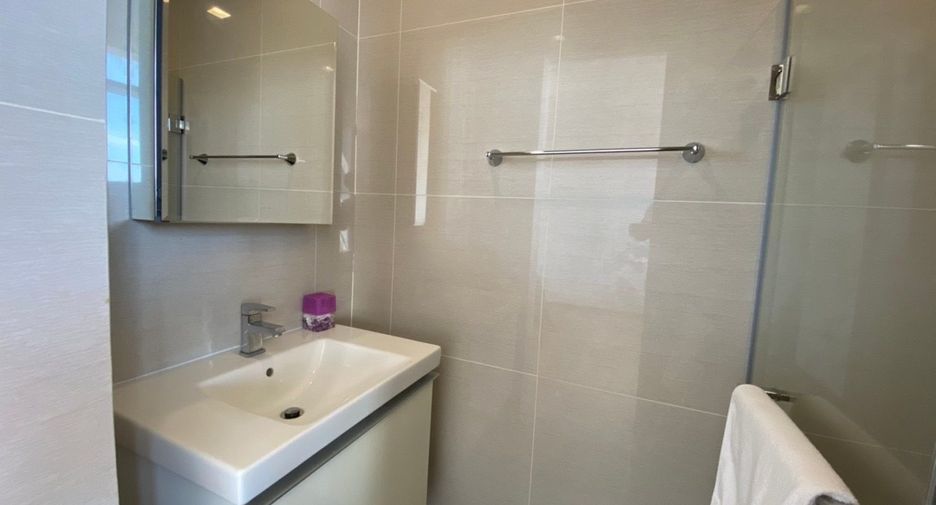 For sale studio condo in Khlong Toei, Bangkok