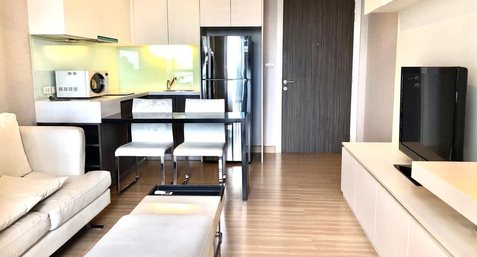 Condo en alquiler de 1 habitaciones en Khlong San, Bangkok