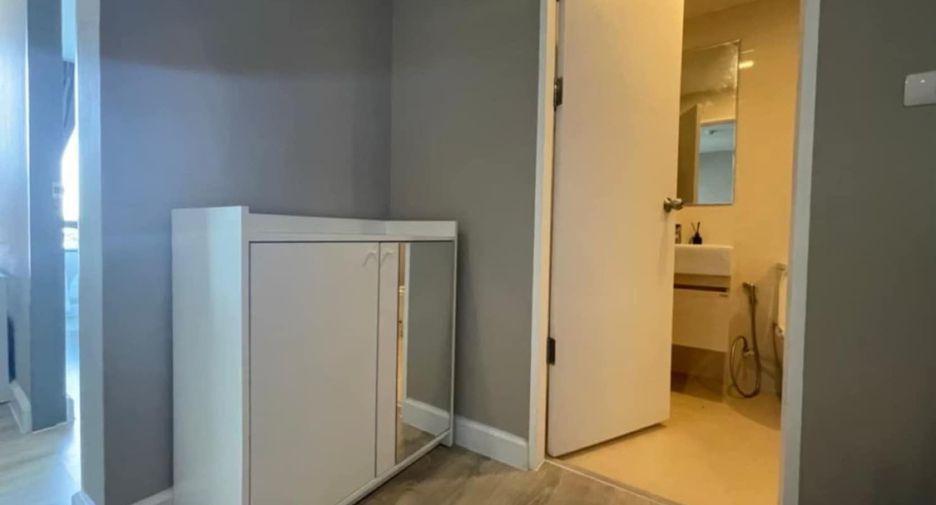 For rent 1 bed condo in Huai Khwang, Bangkok