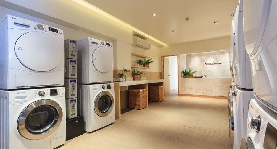For sale 1 bed condo in Huai Khwang, Bangkok