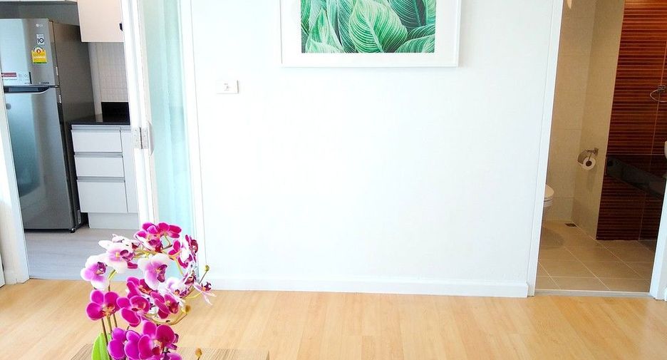 For sale 1 bed condo in Huai Khwang, Bangkok