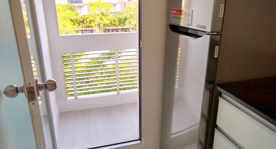 For sale 1 bed condo in Huai Khwang, Bangkok