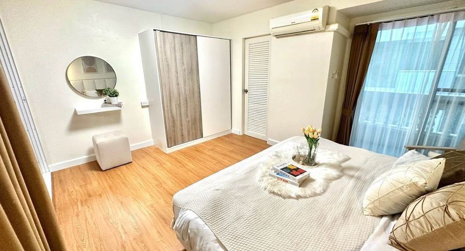 For rent 1 bed condo in Watthana, Bangkok