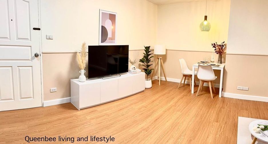 For rent 1 bed condo in Watthana, Bangkok