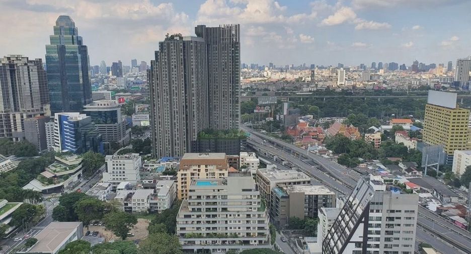 Аренда 2 спальни кондо в Патхум Щан, Бангкок