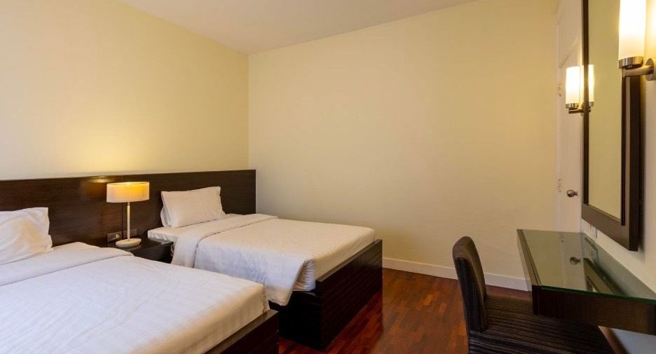 For rent 2 bedrooms apartment in Khlong Toei, Bangkok