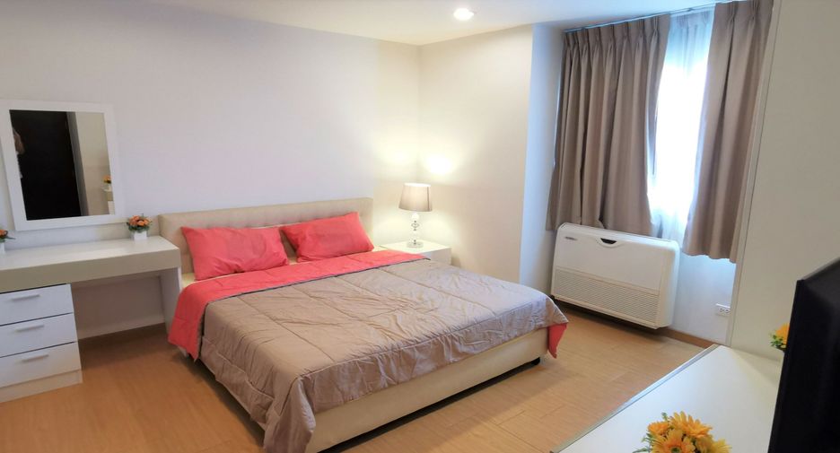 For rent 2 bedrooms apartment in Watthana, Bangkok