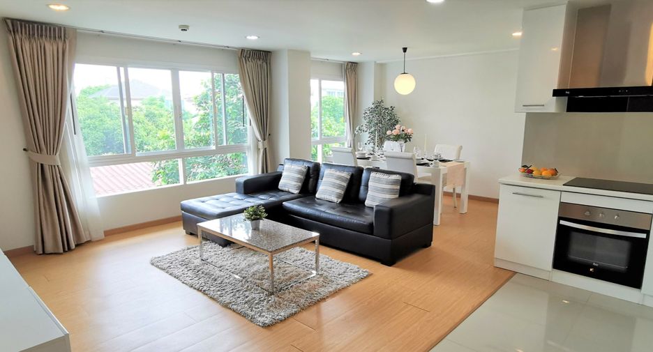 For rent 2 bedrooms apartment in Watthana, Bangkok