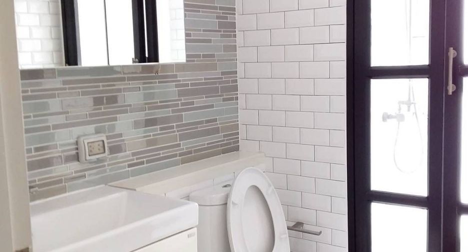 For sale 2 bedrooms condo in Chatuchak, Bangkok