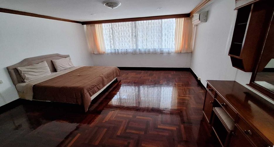 ให้เช่า 3 ห้องนอน คอนโด ใน วัฒนา, กรุงเทพฯ
