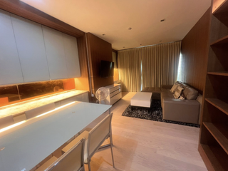 Condo en alquiler de 2 habitaciones en Khlong Toei, Bangkok