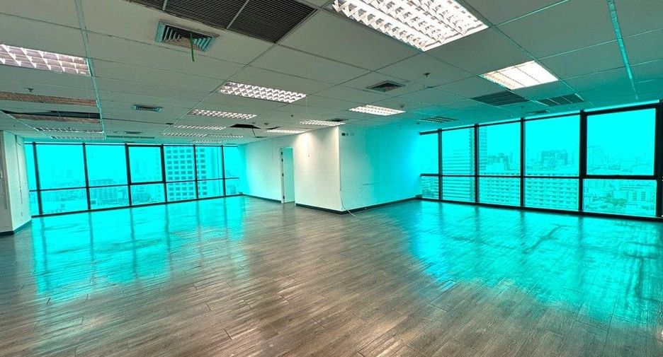 Büro zur Miete in Huai Khwang, Bangkok