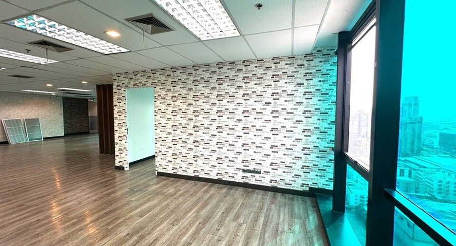 Büro zur Miete in Huai Khwang, Bangkok