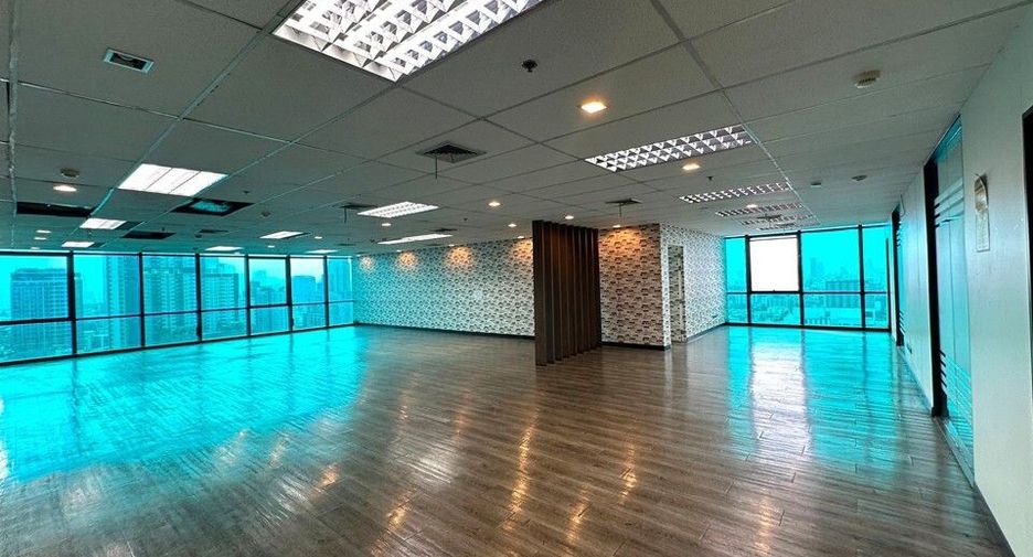 Büro zur Miete in Huai Khwang, Bangkok