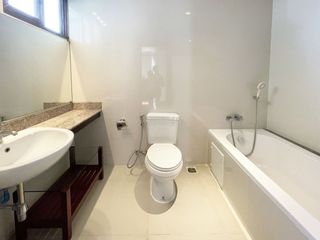 For rent 2 bedrooms apartment in Watthana, Bangkok