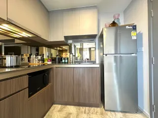 Продажа 2 спальни кондо в Щаттхана, Бангкок
