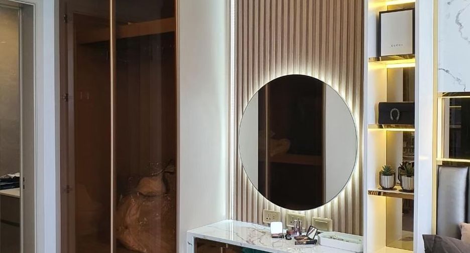 For rent 1 bed condo in Huai Khwang, Bangkok