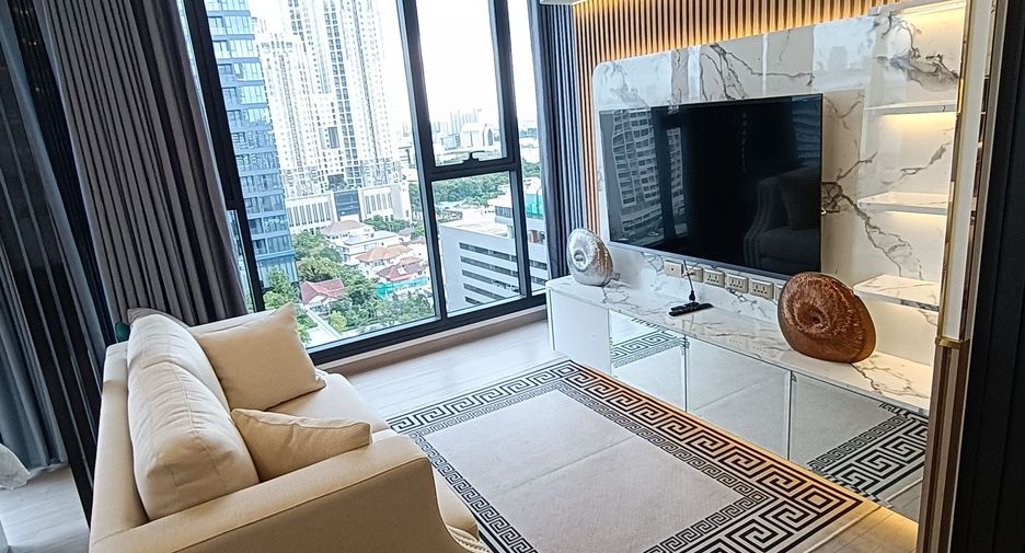 For rent 1 bed condo in Huai Khwang, Bangkok