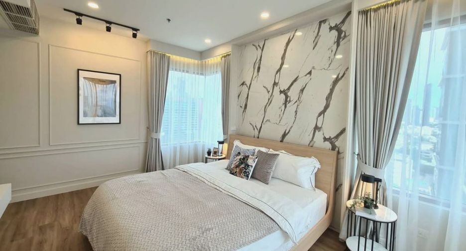 For rent 2 bedrooms condo in Khlong Toei, Bangkok