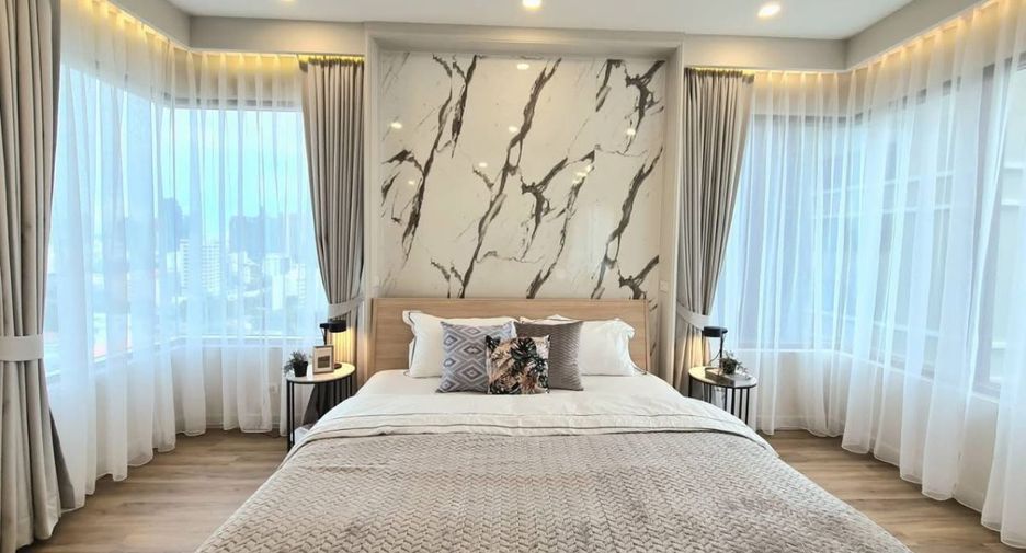 For rent 2 bedrooms condo in Khlong Toei, Bangkok