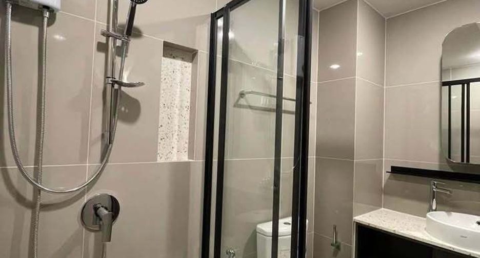 Condo en alquiler de 1 habitaciones en Huai Khwang, Bangkok