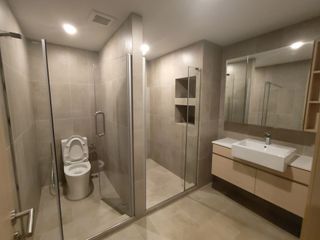 For sale 2 ベッドルーム condo in Yan Nawa, Bangkok