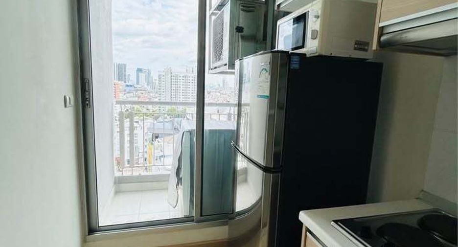 Wohnung zur Miete mit 1 Zimmer in Huai Khwang, Bangkok
